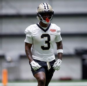 Jen Hale: Travis Etienne should be a "safety blanket" for Tyler Shough
