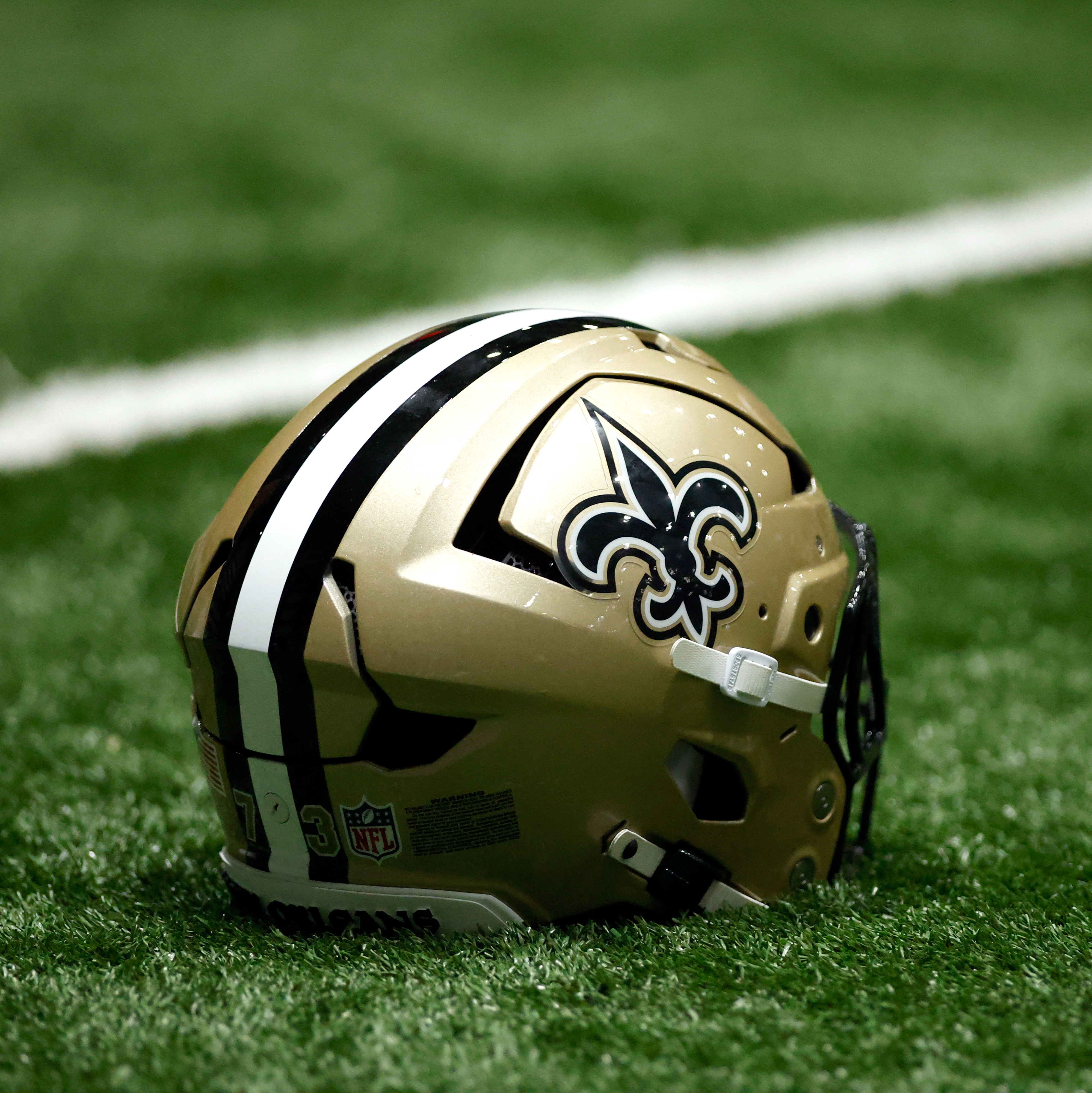 Hour 2: The Saints are doing everything to make the Paris matchup a home game