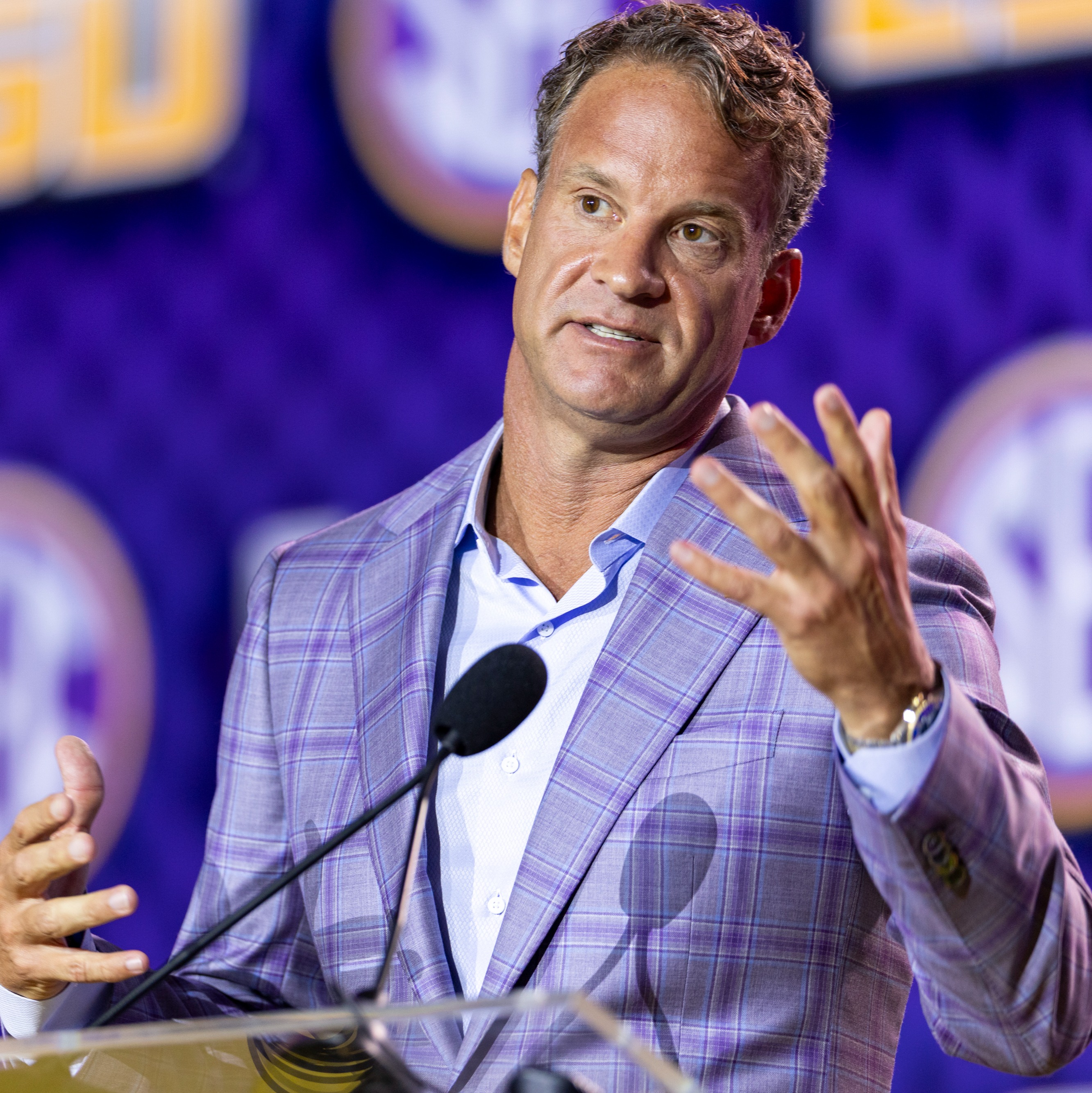 Hour 3: LSU's branding and Lane Kiffin's system is a perfect match