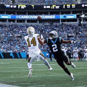 Hour 2: Here's what Devaughn Vele loves about Tyler Shough's quarterbacking style