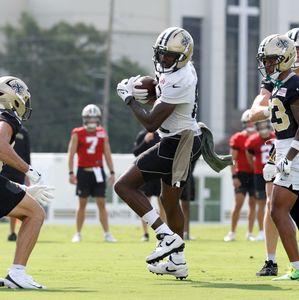 Juwan Johnson thinks Kellen Moore has nurtured Tyler Shough's leadership role