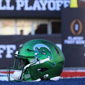 Hour 2: Can Will Hall keep Tulane's momentum rolling?