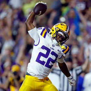 LSU's offense won't PEAK early, but they need to be clicking in September