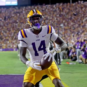 Can LSU's new-look offense play "relaxed" against Clemson?