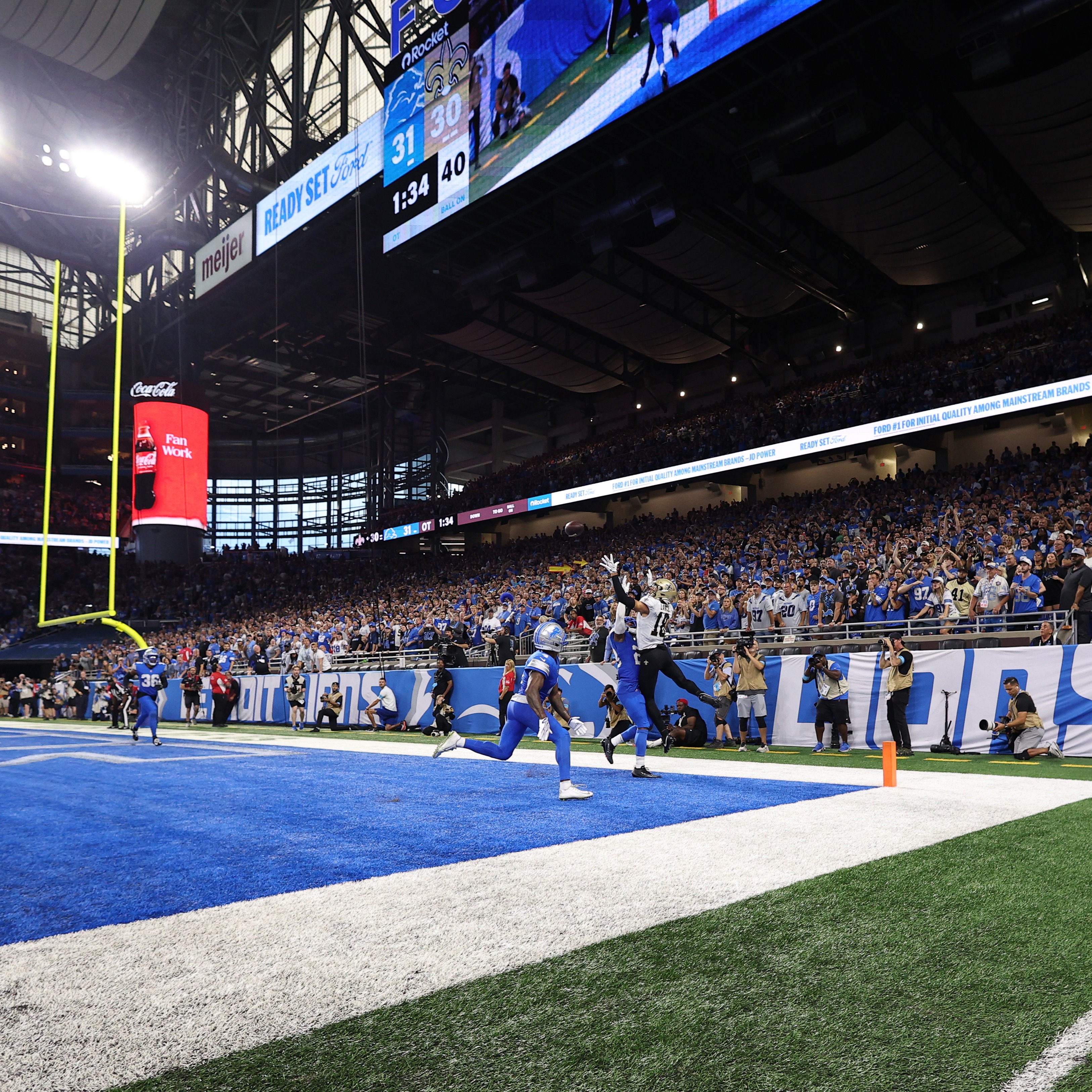 Hour 3: Bryce Lance was the LAST option on the Saints' two-point conversion attempt