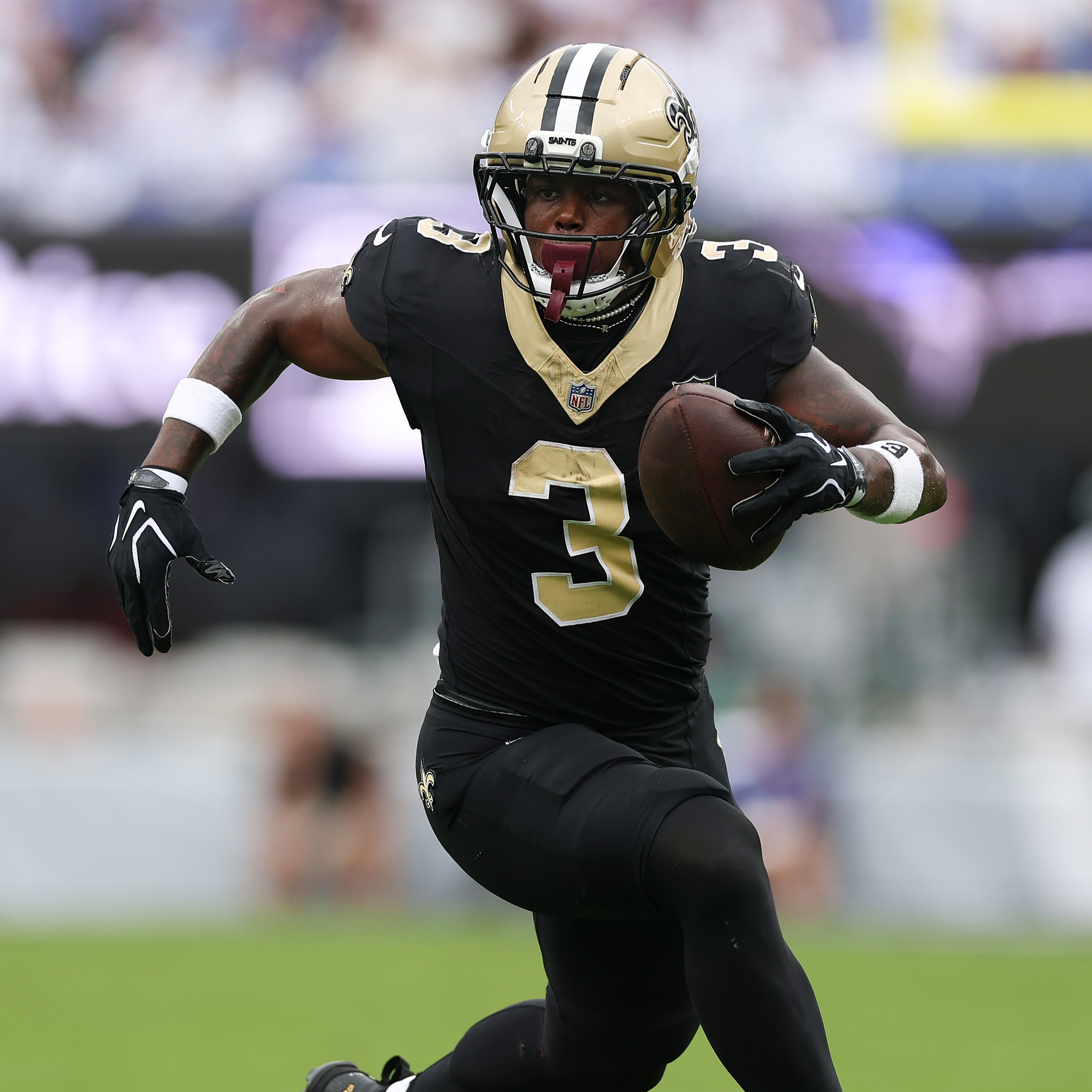 Hour 2: There has to be "trust" between the Saints' RBs and OL in the run game