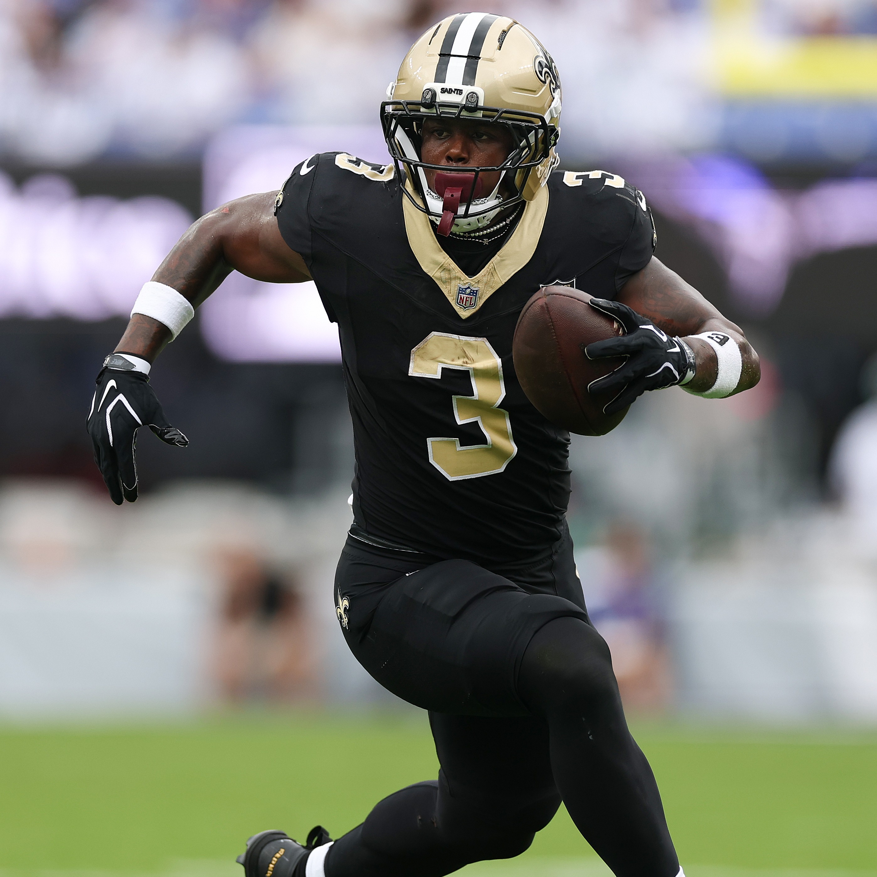 Hour 1: Travis Etienne landing on the IR with his hamstring injury is a bummer