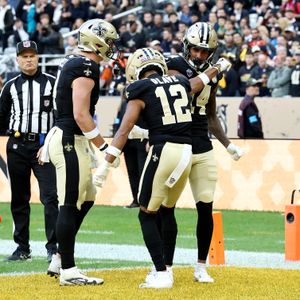 Hour 1: Deuce is not to the "burn it all down" point with the Saints
