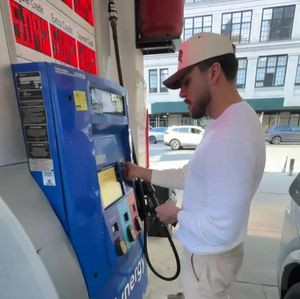 Gas prices surge in NY as war with Iran continues