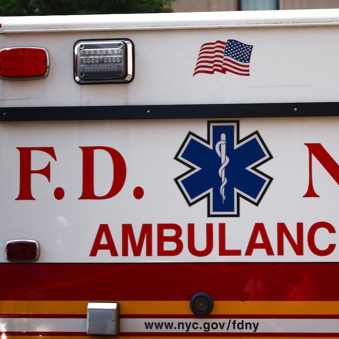 15 people injured in bus crash in the Bronx