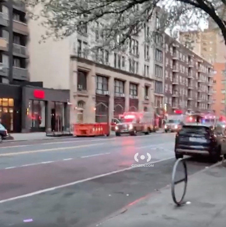 Vacant building fire in Chelsea leaves 4 firefighters injured