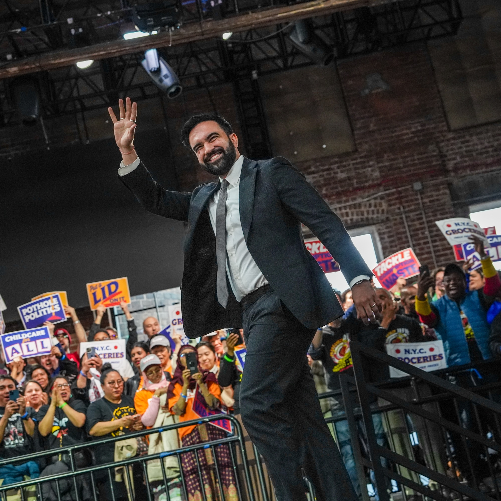 New Yorkers react to Mamdani's plan for first city-run grocery store