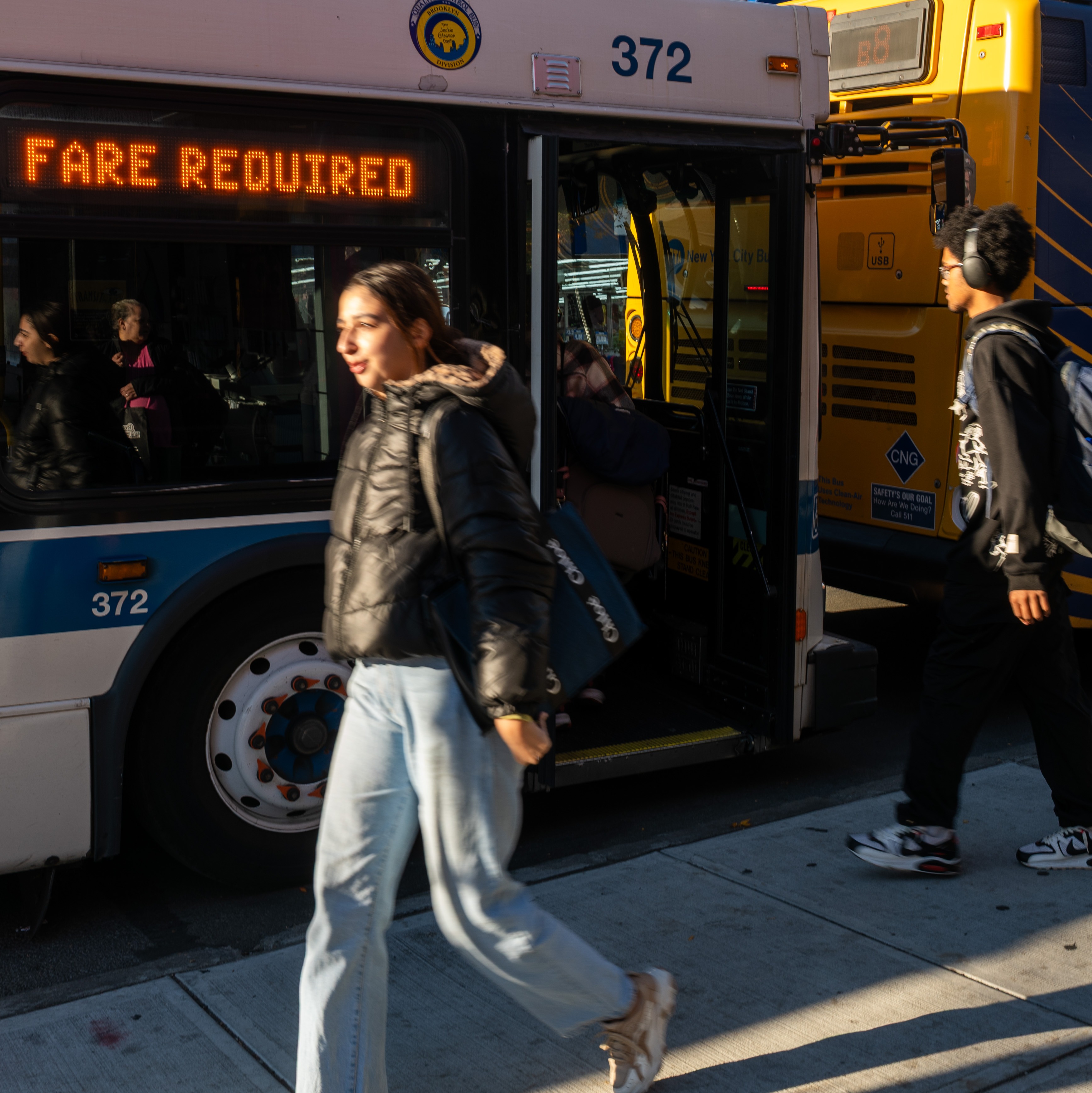 NYC lawmakers to hold hearing on expanding half-price subway, bus fares