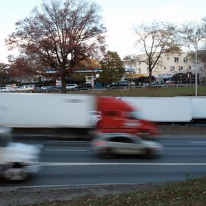 Residents celebrate as DOT suspends Cross Bronx Expressway 'expansion'