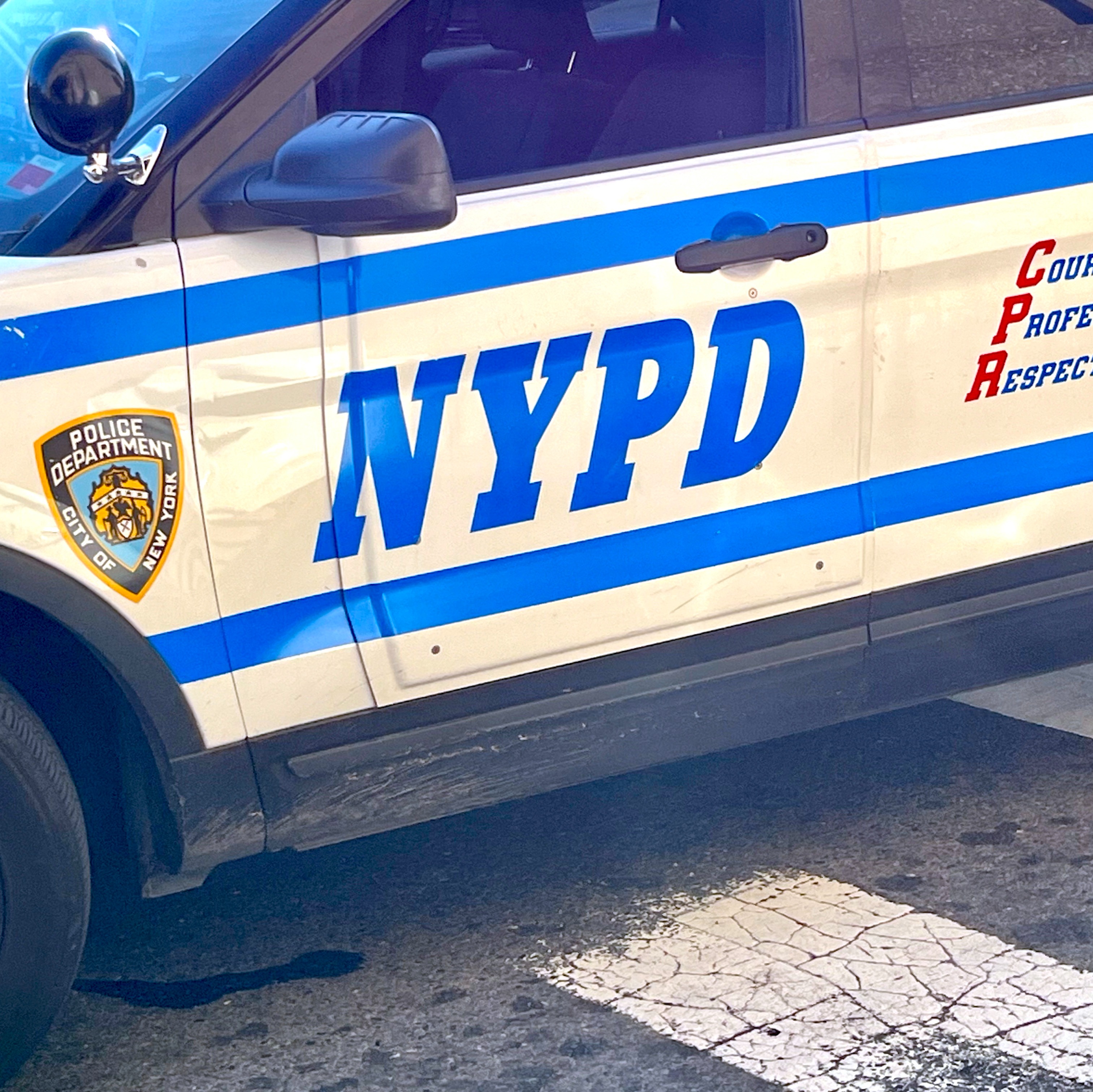 3-year-old girl in critical condition after falling out window in Queens