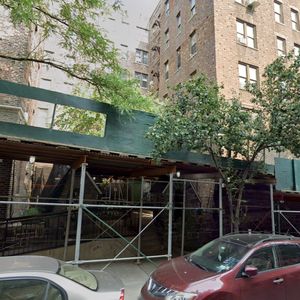 Tenants of a Bronx building rally to expose negligent landlord