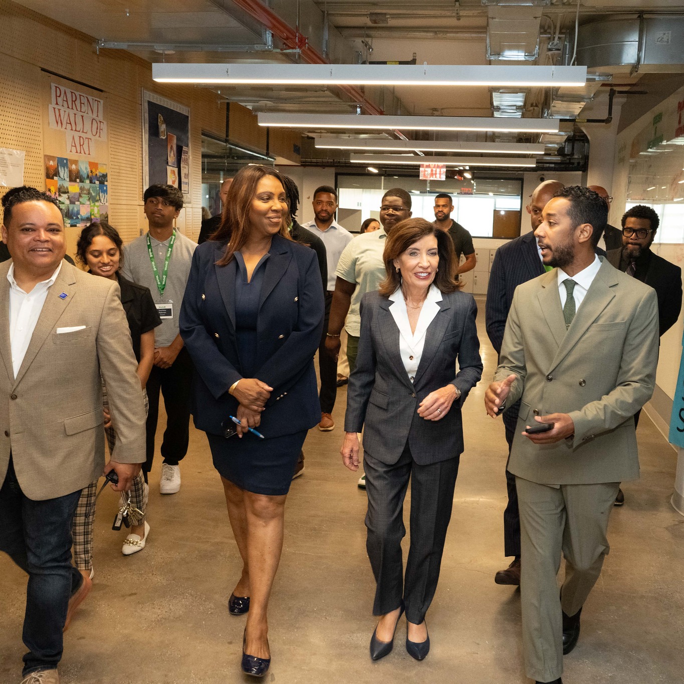 Hochul and James finalize rules in 2024 SAFE Kids Act