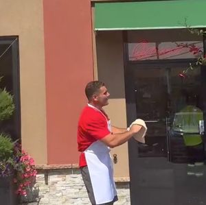 LI pizzeria owner tries to break world record for highest dough throw