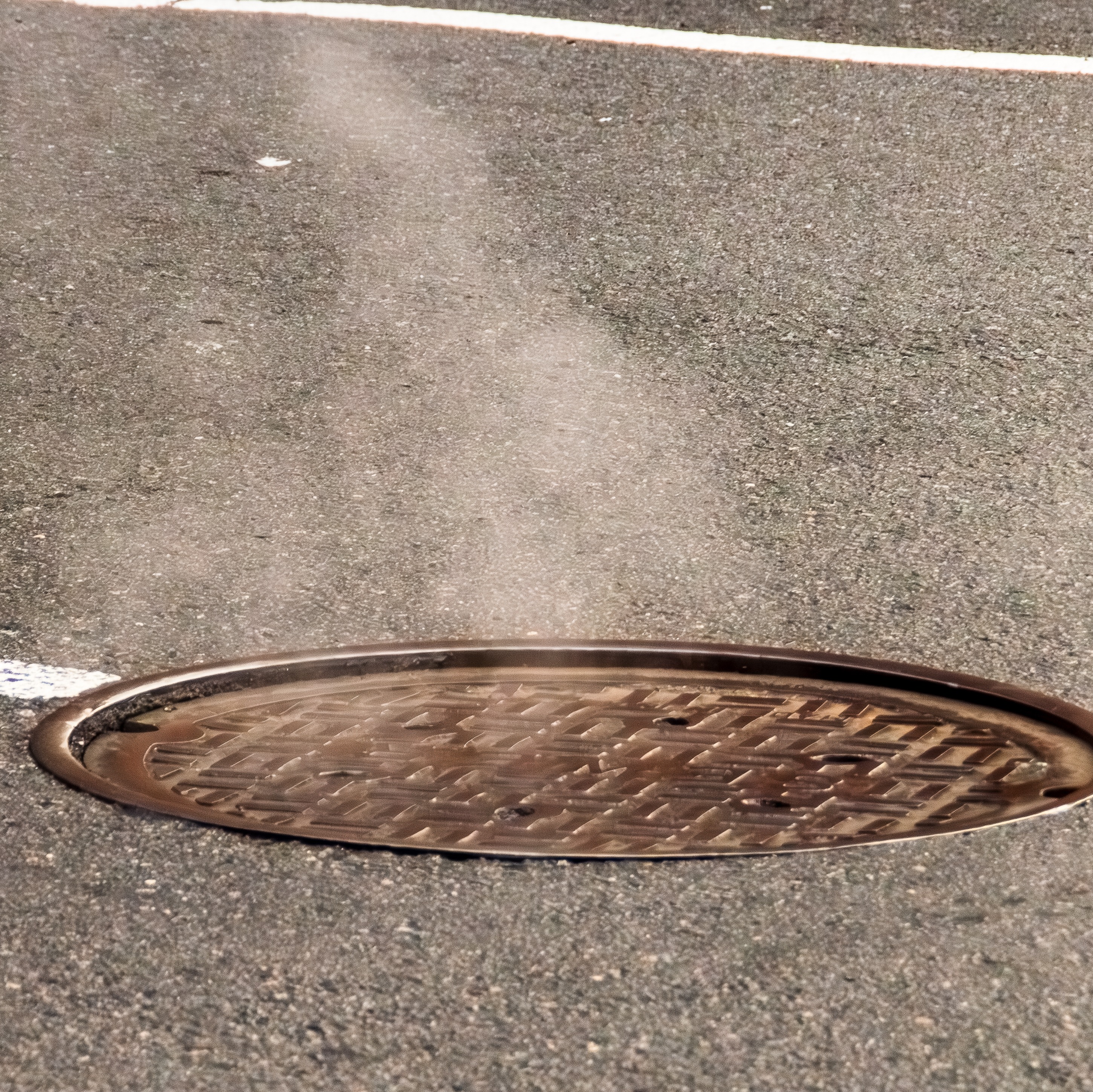 More individuals seen climbing out of Manhattan sewers