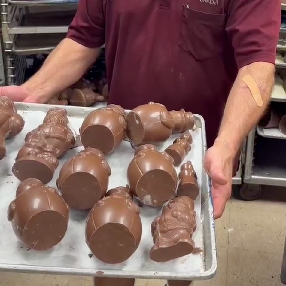 A family-owned bakery on Long Island celebrates 95 years