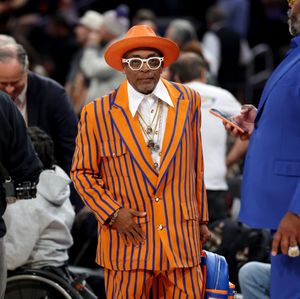 Jubilant Knicks fans celebrate start of new NBA season