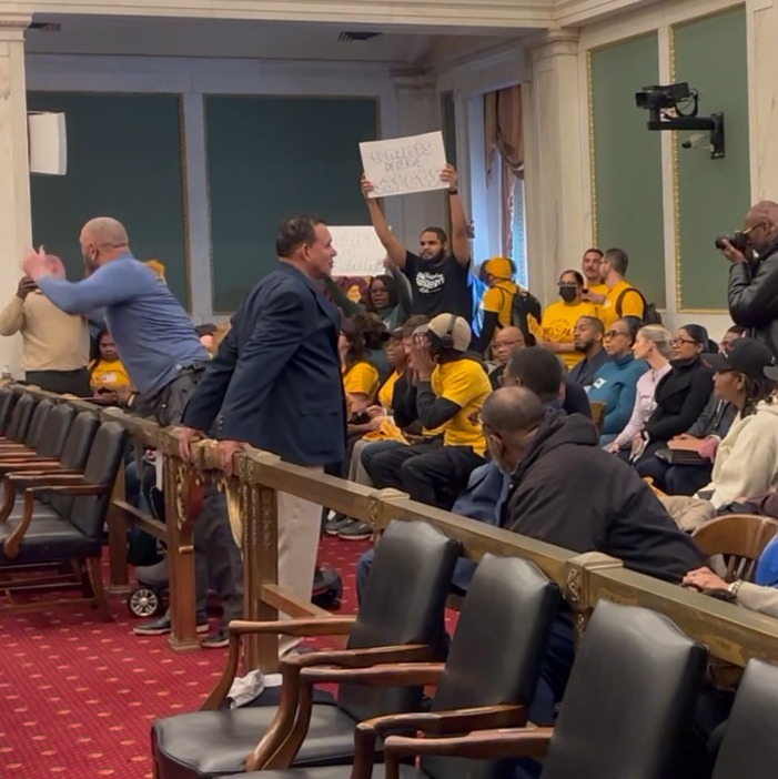 Council committee advances bill protecting tenants who complain about rental conditions