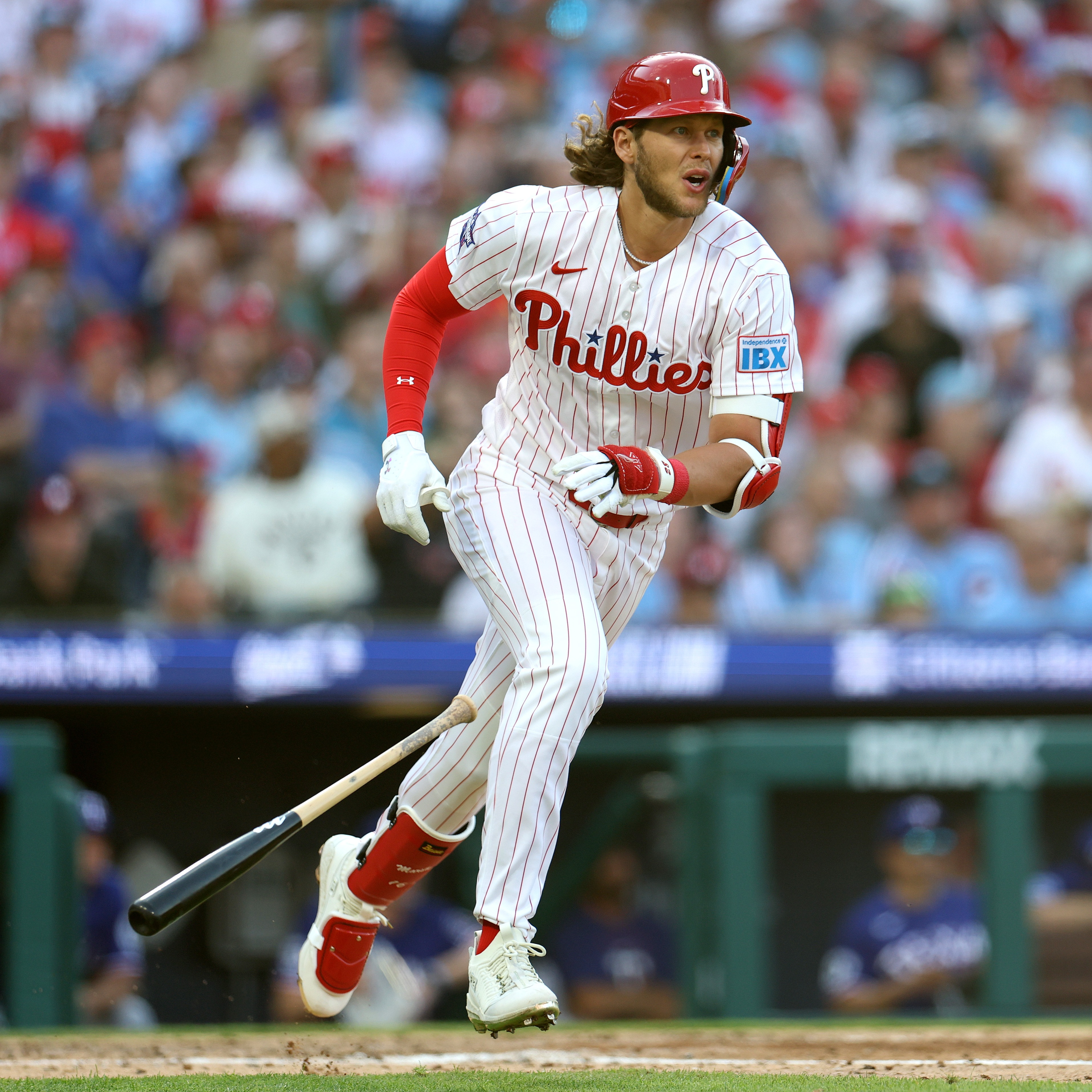 Phillies survive late Rangers rally to win 5-3 on Opening Day