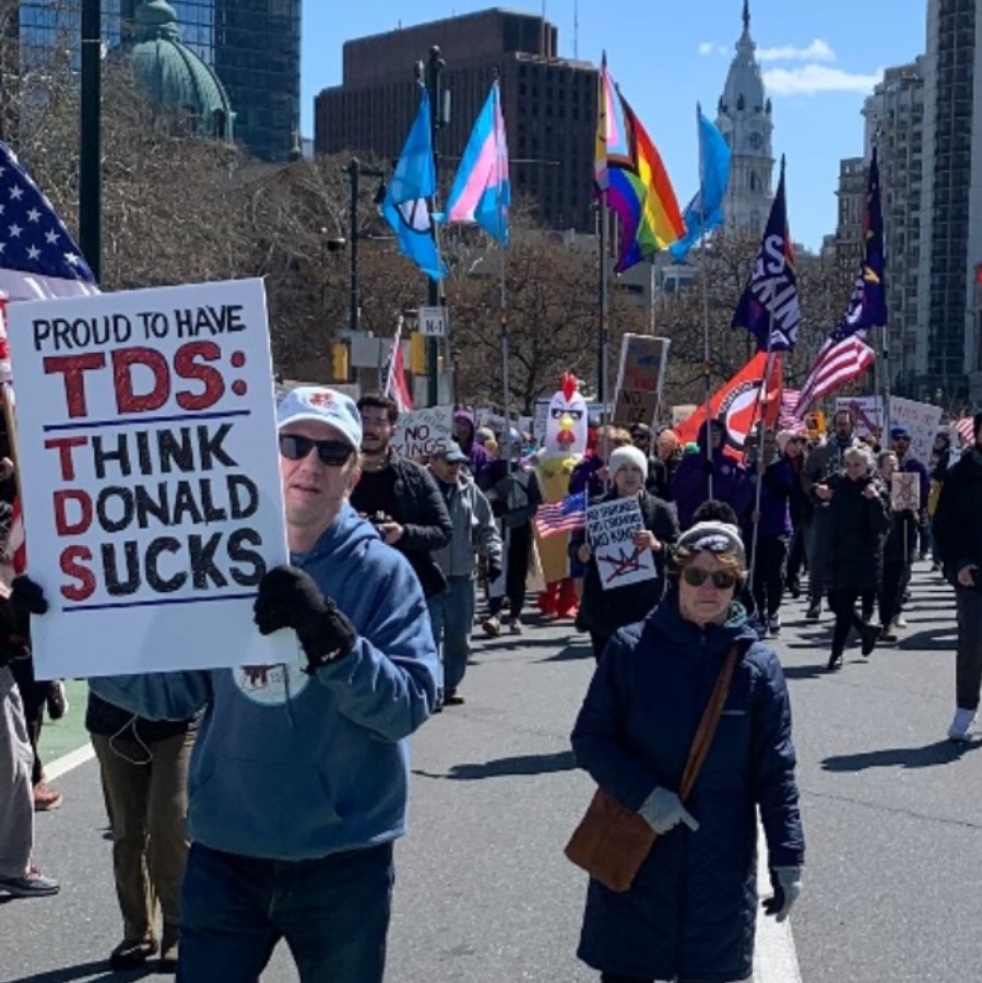 Thousands flood Center City as part of nationwide 'No Kings' protest