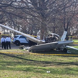 Small plane crash-lands in Northeast Philly park