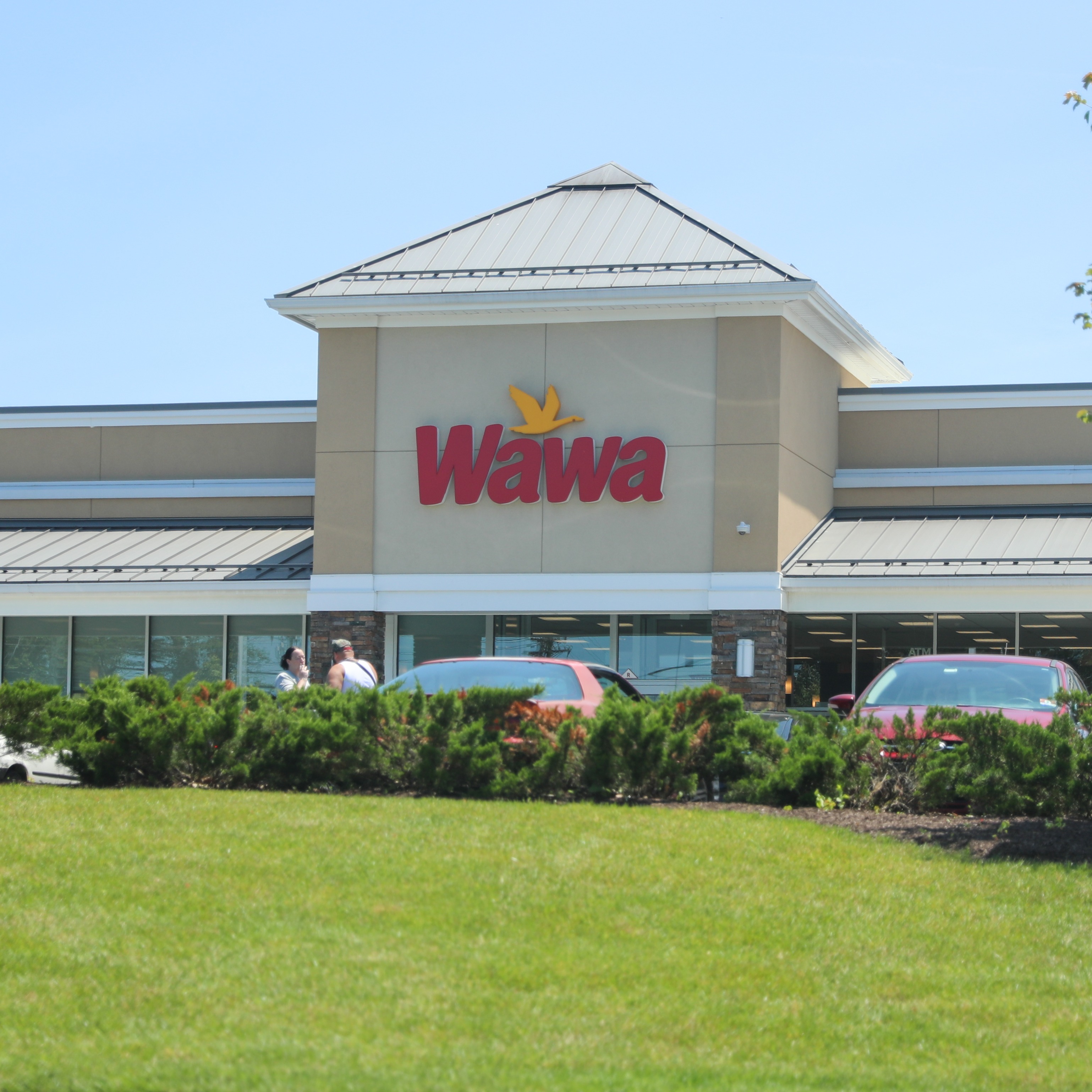 Wawa recalls drinks after possible contamination, no illnesses reported