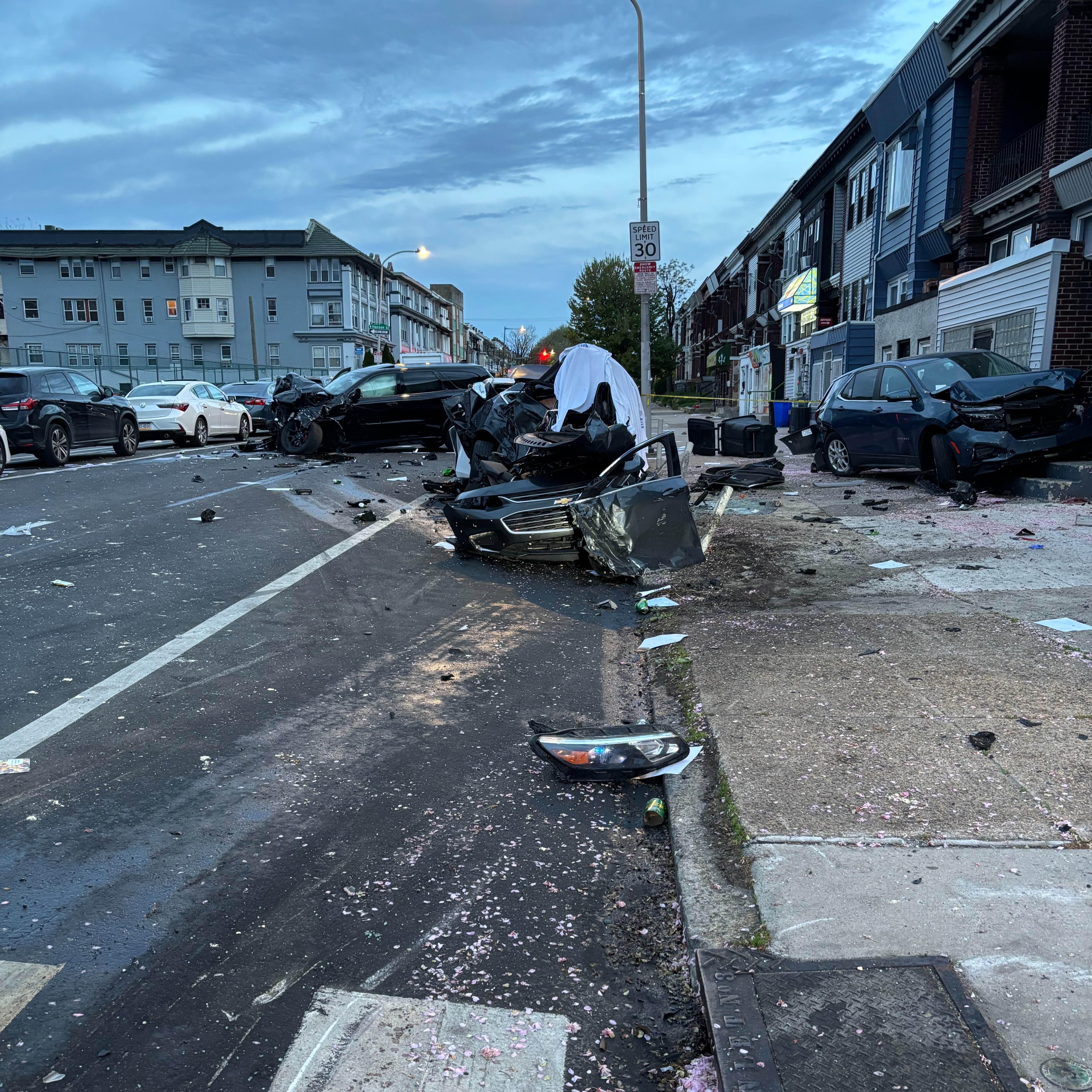1 dead, 3 injured in multi-car crash in West Philly
