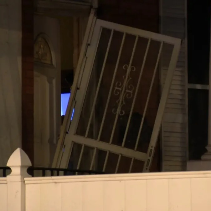 Police: Gunmen rip front door off hinges, chase and shoot victim