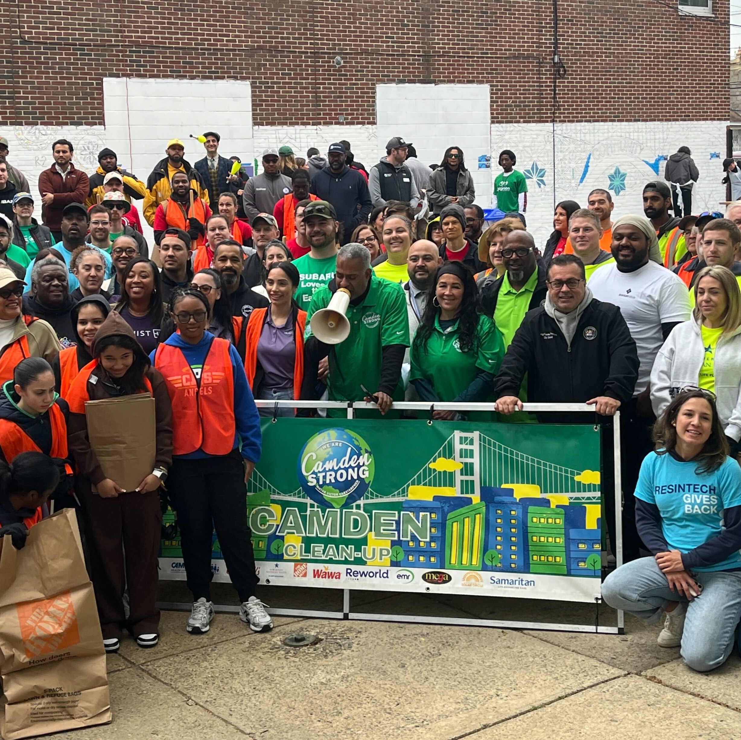 Earth Day brings volunteers out to clean up North Camden's Pyne Poynt Park