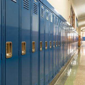 2 suburban high schools put on lockdown after receiving separate threats