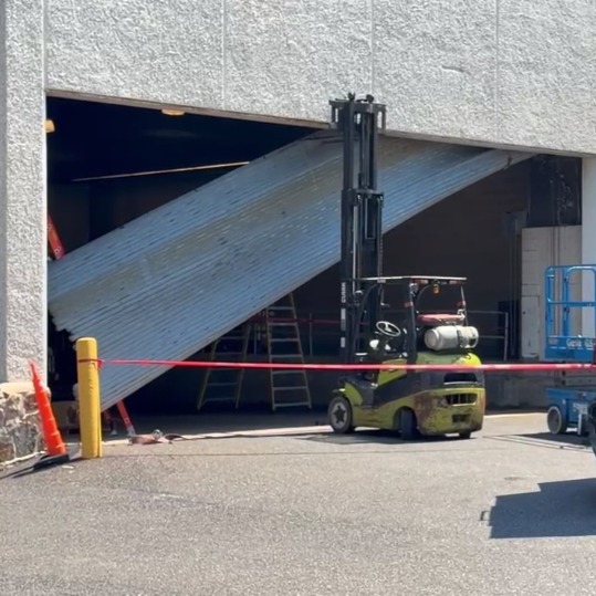 Loading door collapse at Delaware County supermarket injures 2 workers