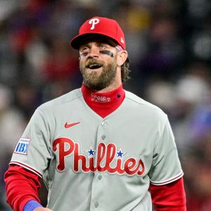 Bryce Harper goes viral for the unique way he brushes his teeth