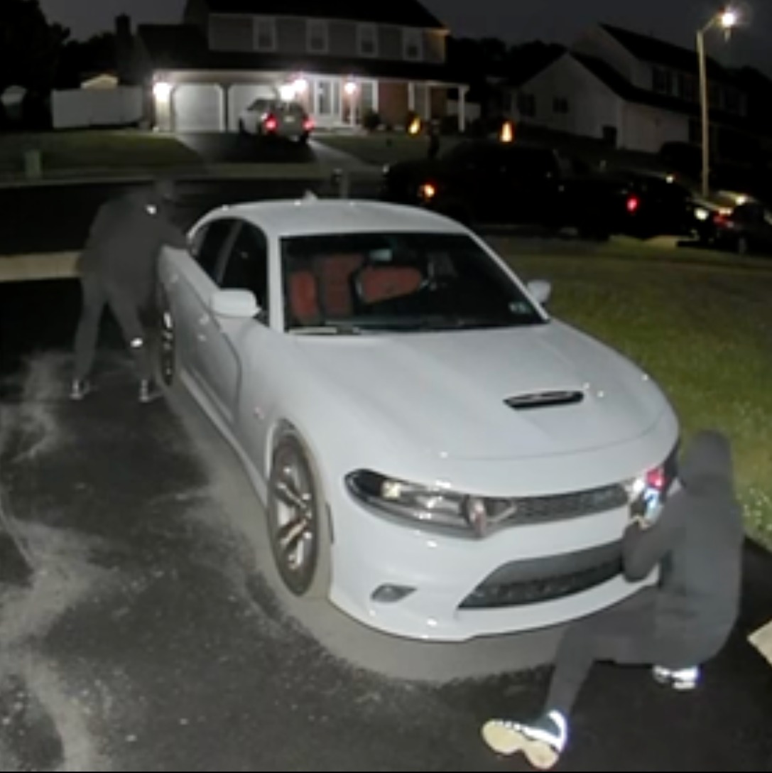 Theft warning: Don’t leave your car keys near front door or window in your home