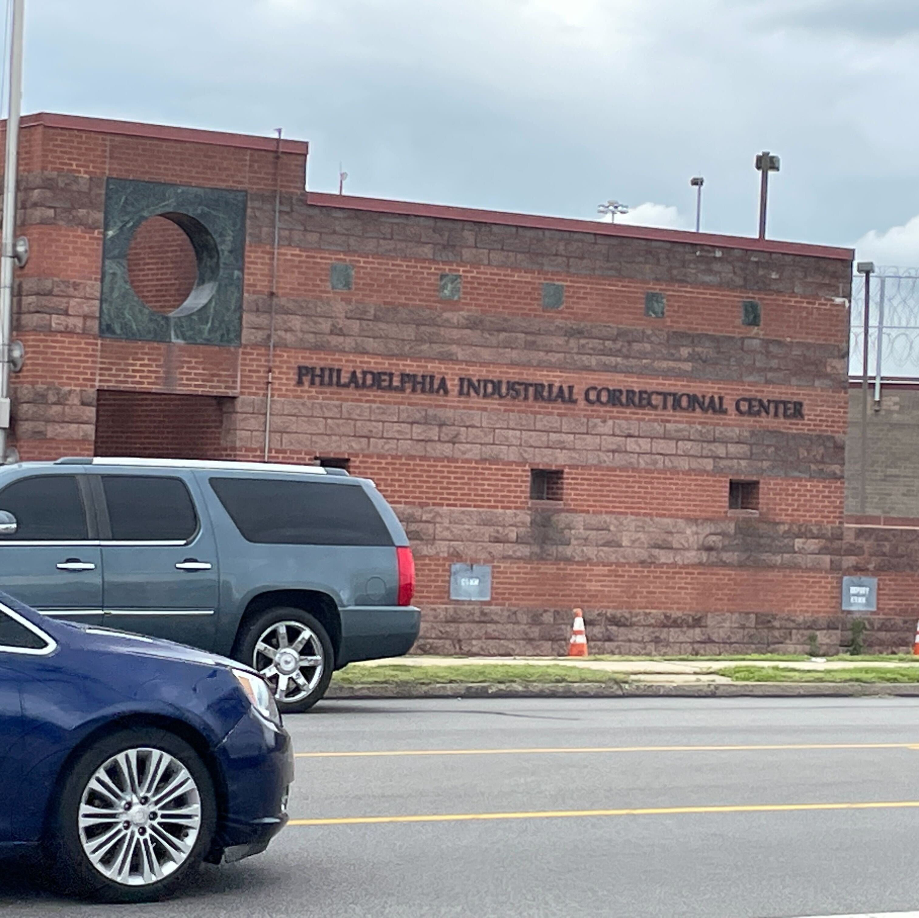 Former Philadelphia correctional officer charged with assaulting inmate