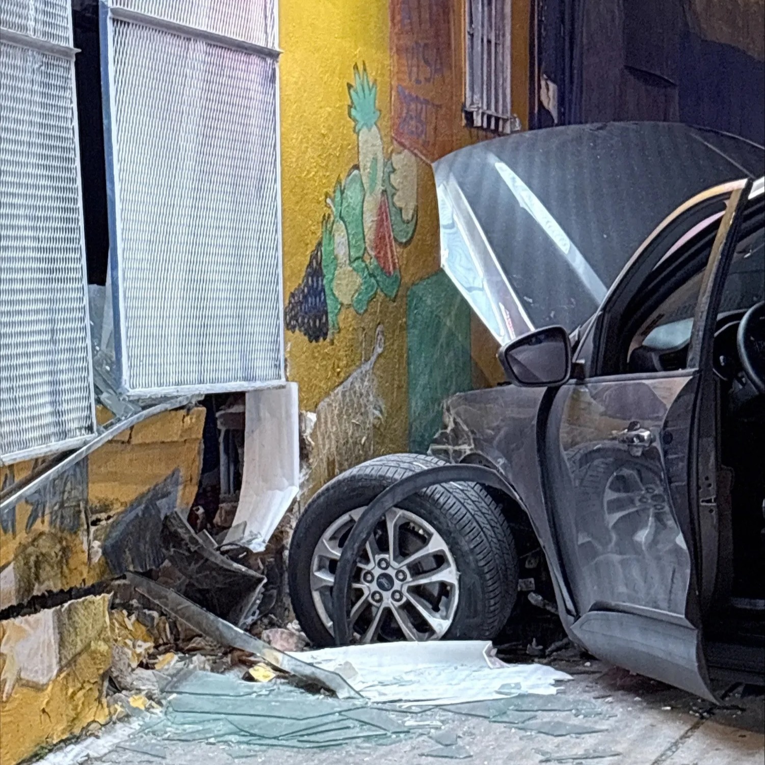 Car crashes into convenience store in Southwest Philadelphia