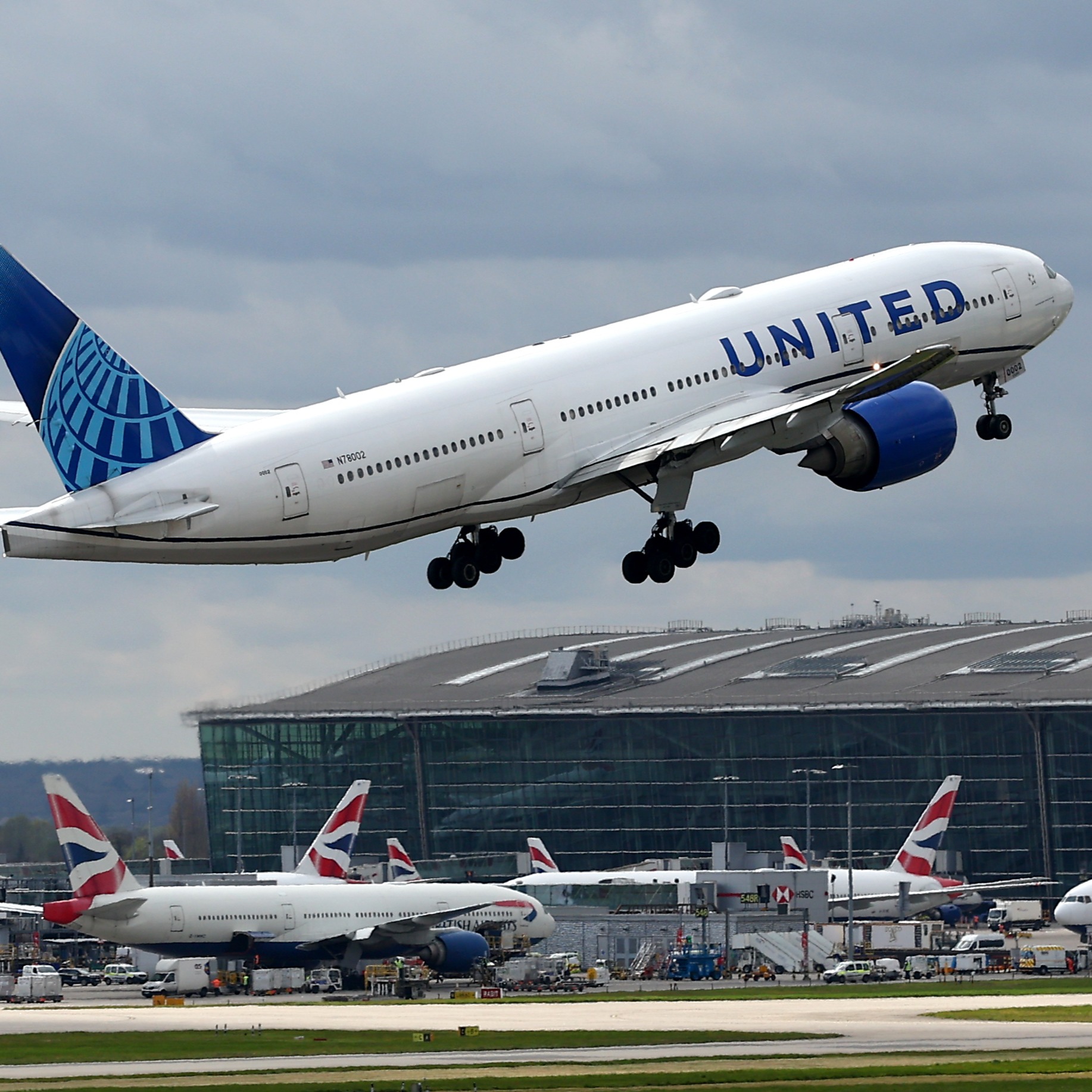 United Airlines flight to Spain diverts back to Newark over Bluetooth device named ‘bomb’