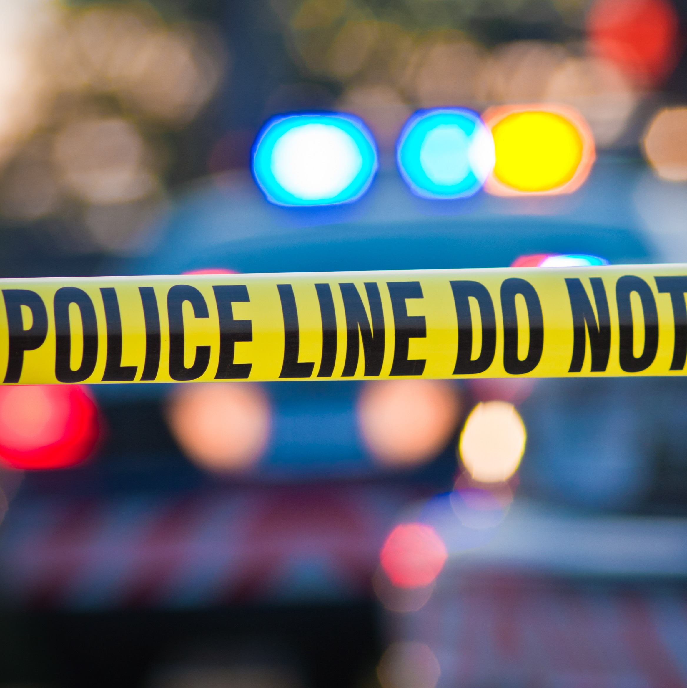 2 injured — 1 critically — after gunshots strike car in North Philly
