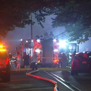 More than 100 firefighters battle fire that spread through 2 Pottstown homes