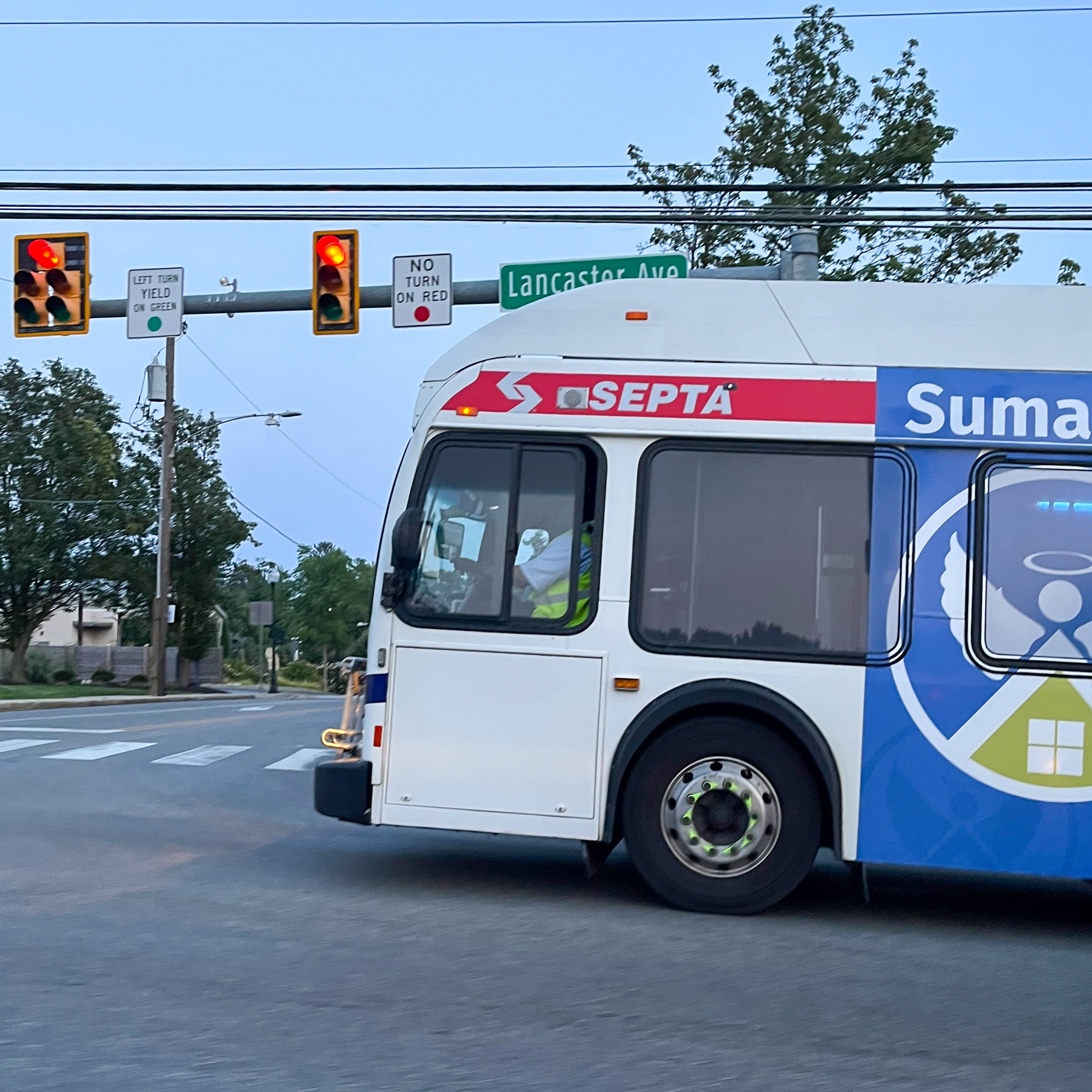 Victim critical after early morning SEPTA bus stabbing