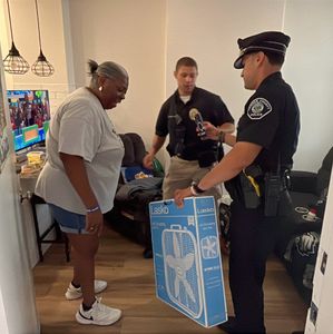 Camden police fan out to help senior citizens beat the heat