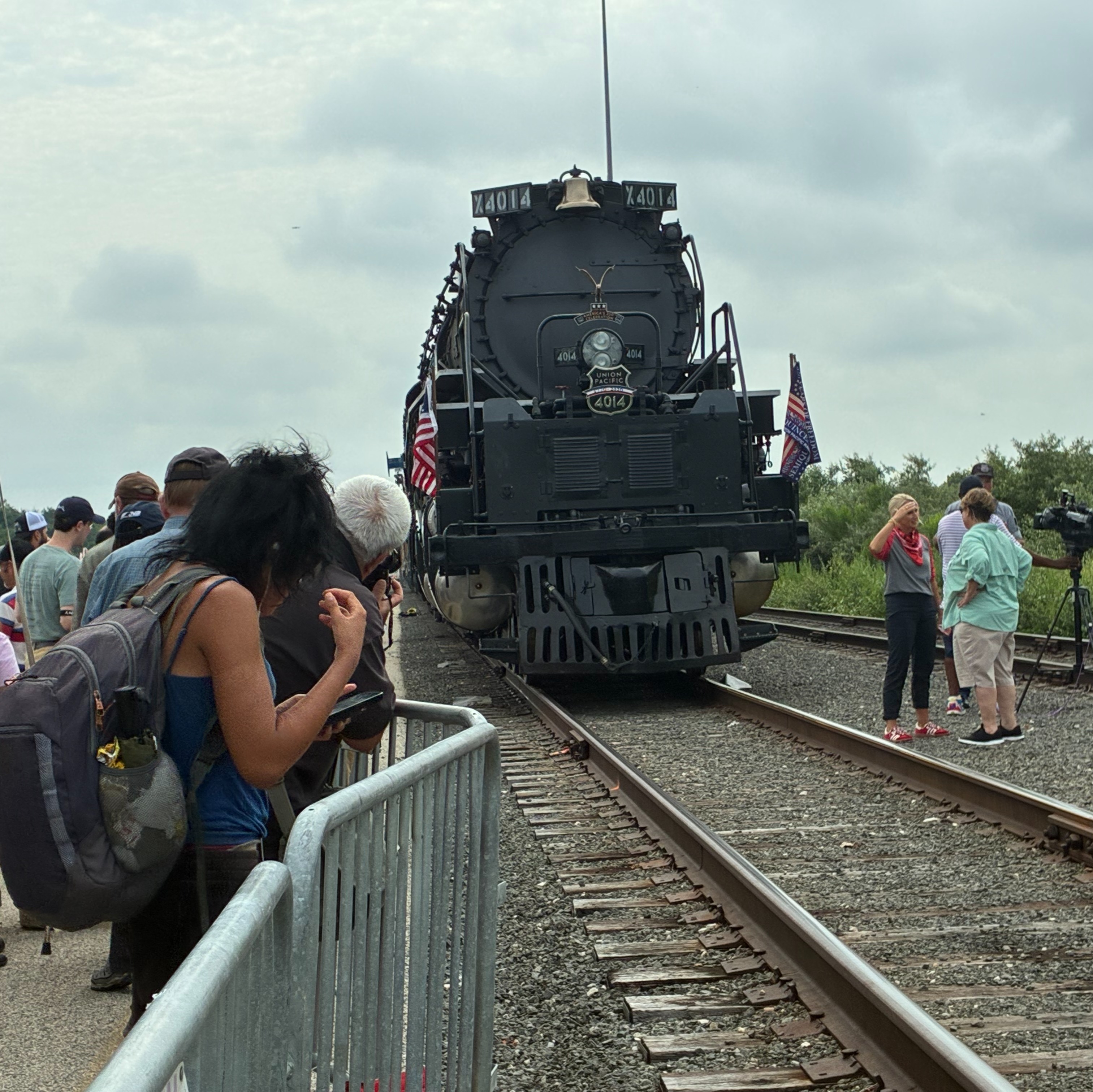 Train enthusiasts line the Navy Yard for an up-close look at Big Boy