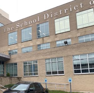 Audit finds Philly School District owes $2.8M to more than 700 former employees