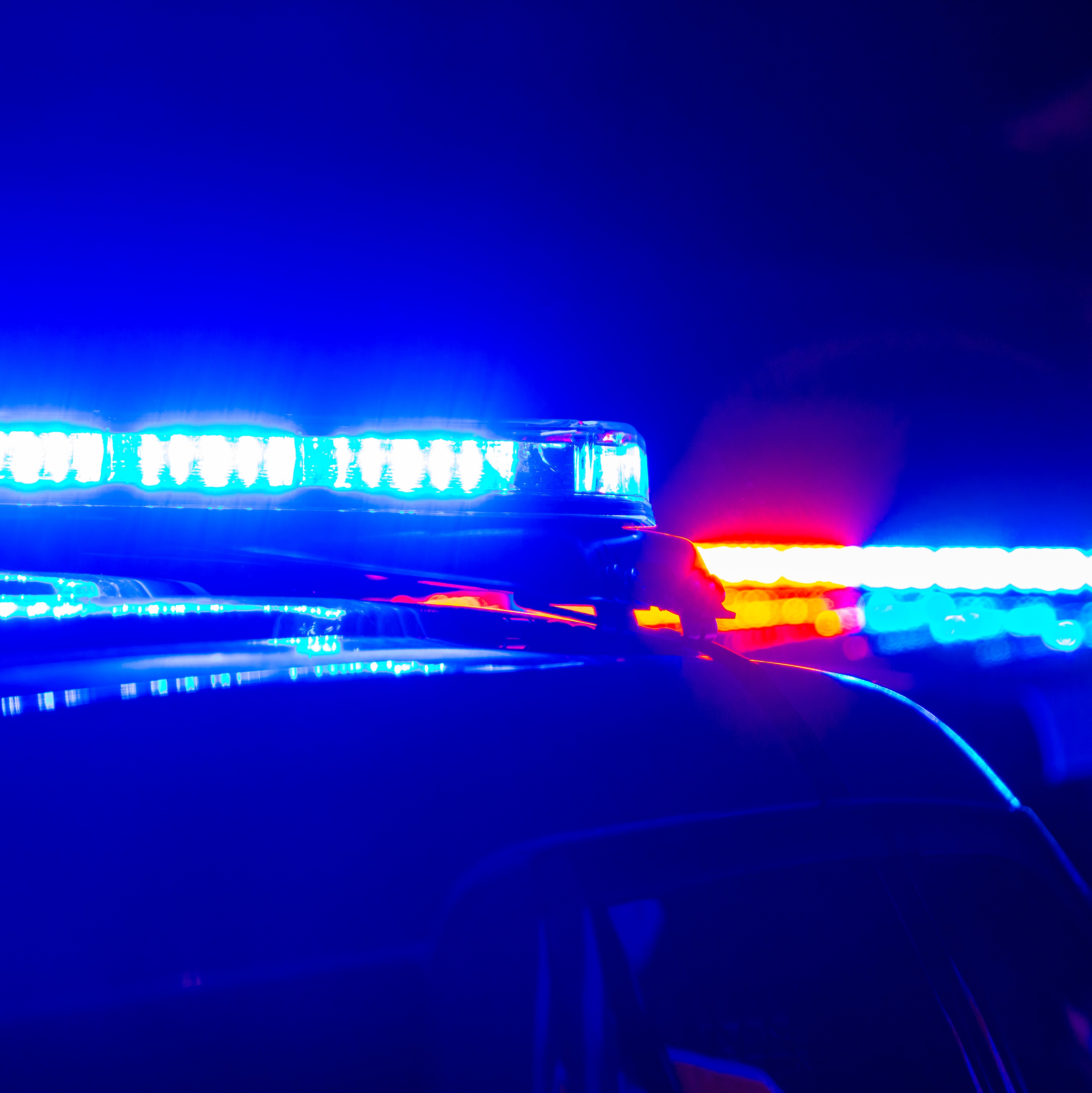 Woman dies after speeding away from traffic stop, crashing into tree in Mantua Township