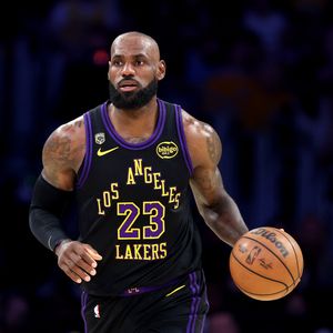 LeBron James’ agent speaks for first time since 76ers announcement