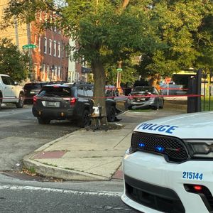 1 dead, 1 injured in shooting and car crash near Temple University