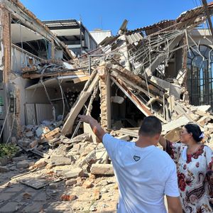 Philly residents scramble to reach loved ones as powerful earthquake ravages cities across western Colombia